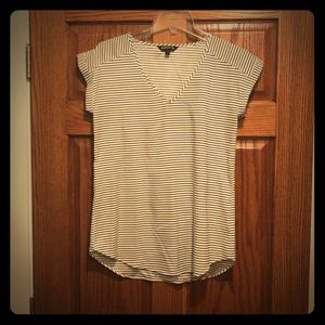 Express striped gramercy tee